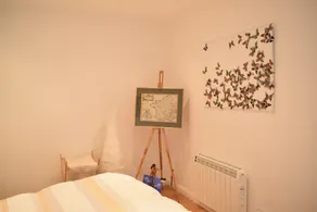Arty Apartment in Camberwell - Image 2