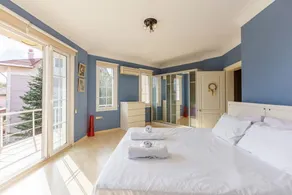 Charming Villa with Private Pool and Garden in Gebze - Image 4