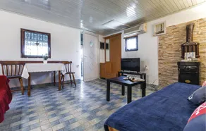 Stunning Home in Pula With Wifi and 1 Bedrooms - Image 2