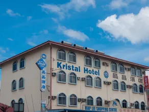 Kristal Hotel by OYO - Image 3