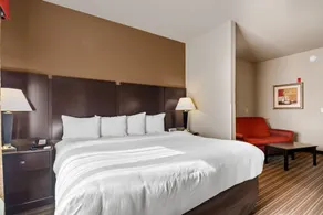 SureStay Plus Hotel By Best Western Portland Route 52 West - Image 1