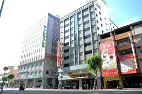 Best Hotel - Image 5
