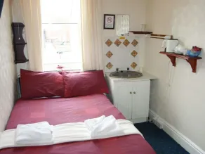 Clarron House Hotel - Image 4
