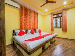 OYO 14779 Meera Motels & Residency - Image 5