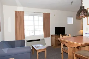 Santa Fe Suites - Image 5