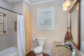 Beautiful Craftmans 4br/2.5ba Home Near Downtown - Image 4