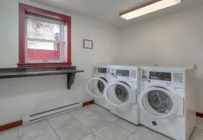 Jarvis Condo 109 - Image 3