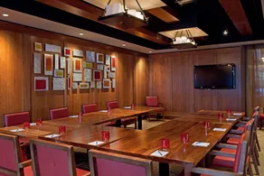 Hotel Indigo Boston - Newton Riverside - Image 2