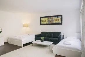 Elegant Apartment with POCKET WIFI - Image 2
