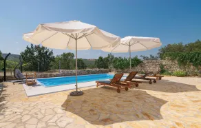 3 Bedroom Cozy Home In Obrovac - Image 3