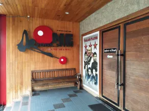 One Four Seven Hotel & Snooker Bar - Image 4