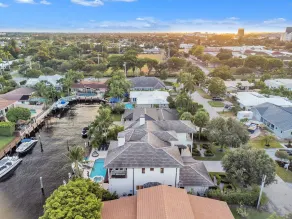 Luxury Home Villa D' Amore Southern Florida Paradise Sleeps 10 5 Bedroom Villa by Redawning - Image 2