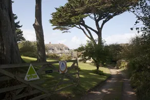 YHA Lands End - Image 3