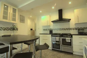 Westlands Lodge - Image 5