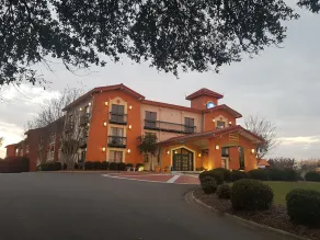 Americas Best Value Inn Charlotte - Image 2