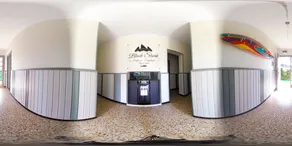 Black Shark Surfhouse - Image 2