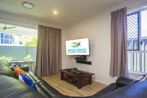 Broadwater Paradise - Image 2