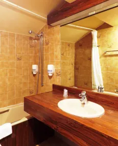 Hotel La Belle Etoile - Image 3