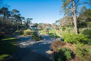Chine Gardens Apartment - Image 5