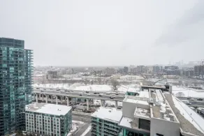 Aaira Suites at Fort York - Image 3