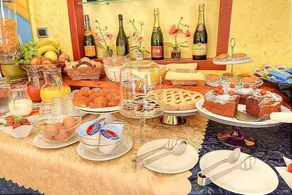 Hotel Claudia - Image 5