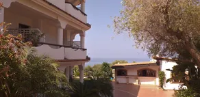 Arenas Hotel - Image 2