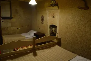 Stay In Peace Cave Hostel - Image 3