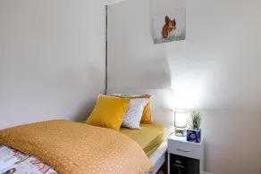 Lovely 2 Bedroom Apartment With Fireplace - Image 4