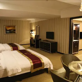 Reagl Hotel - Image 3