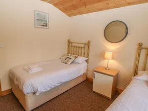 Essex Lodge - Image 4