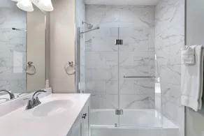 Global Luxury Suites on Prospect Street - Image 5