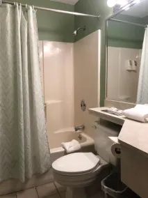 Yarmouth Resort - Image 3