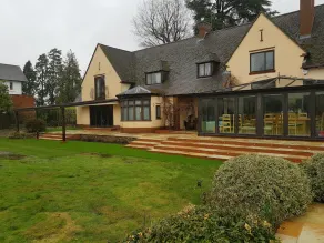 Remarkable 8 Bed Family House Sleeping 16 w/ Pool - Image 4