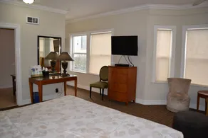 Americas Best Value Inn & Suites - SOMA - Image 3