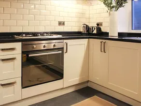 Meadow House Apartment - Image 5