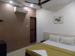 Port Hotel - Image 5