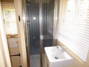 William's Hide - Image 3