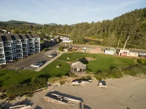 Waters Edge 208 - Image 3
