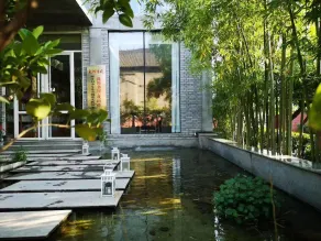 Yiming Shuju rural homestay in Jiaxian County - Image 5