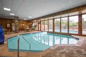 Howard Johnson by Wyndham Merrillville - Image 4