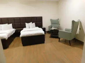 HOTEL S.R. Lounge - Image 5