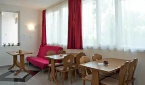 Sun Hostel Budva - Image 3