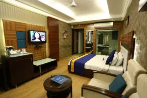 Hotel Classic - Image 2