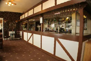 The Queen’s Hotel - Image 5