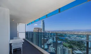 Pelicanstay in Surfers Paradise - Image 4