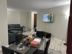 Townhouse Club - Image 3
