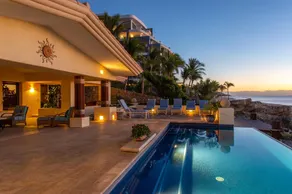 6 Bedroom Beachfront From $1600 per Night: Villa de la Playa - Image 5