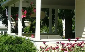 Black Walnut Guest House - Image 4