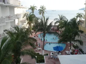 Maralisa Hotel and Beach Club - Image 1