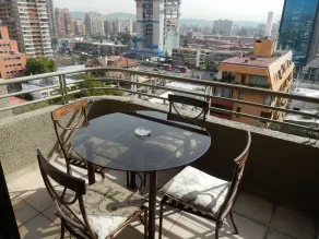 Room Apart - Image 5